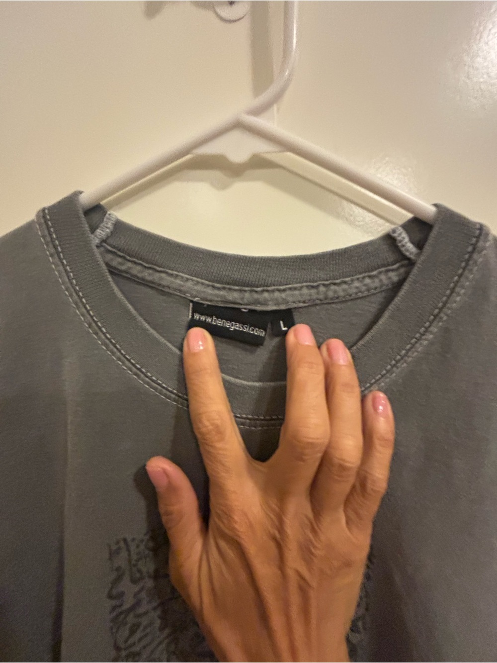 Benegassi Gray Graphic Tee - Large